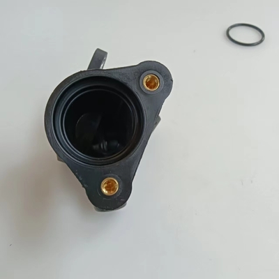 Peugeot V W Audi 자동차 모델에 대한 냉각 액체 플랜지 058 121 132를 교체/수리