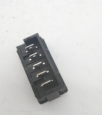 퓨조 504 7700676698의 전기 전력 창 승강기 스위치 OEM NO
