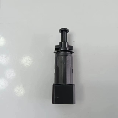 50-0143 브레이크 라이트 스위치 Nissan Aprio 2008-2010 및 Renault 참조 번호 50-0143