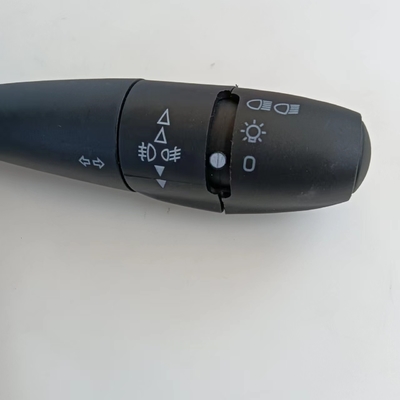 OE NO. 6239. Z5 시트로엔 C3 C4 C5 C8 206 207 307 406 407 807 1007용 자동차 스티어링 콜럼 스위치